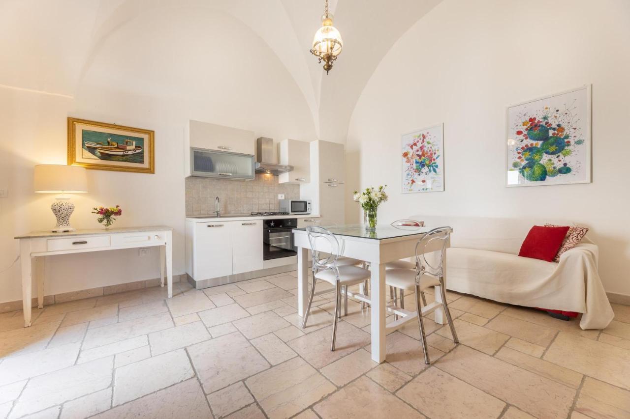 Villa Courtyard With Pool Racale Esterno foto
