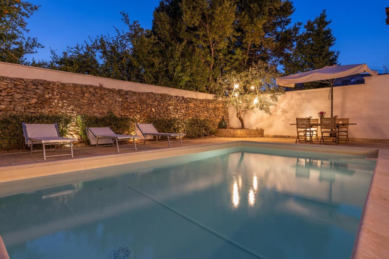 Villa Courtyard With Pool Racale Esterno foto