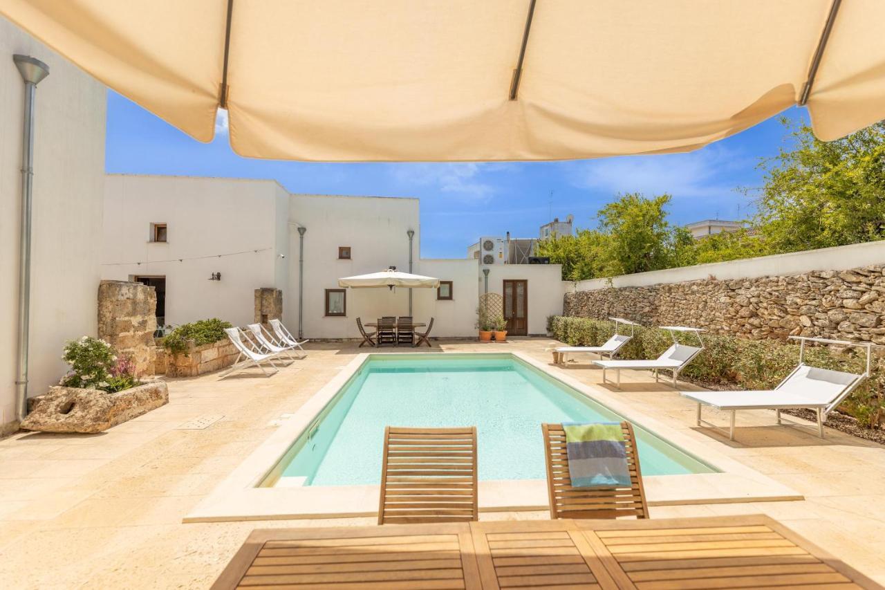 Villa Courtyard With Pool Racale Esterno foto