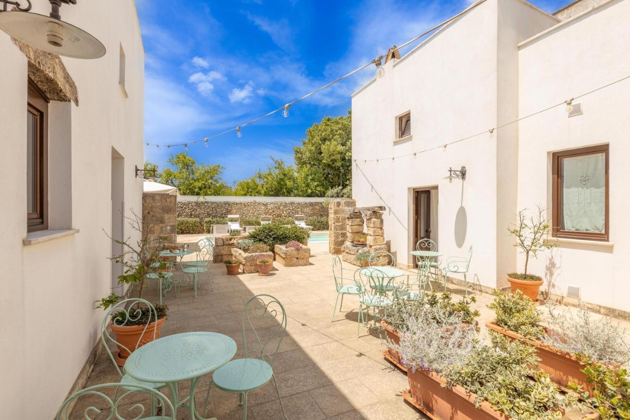 Villa Courtyard With Pool Racale Esterno foto